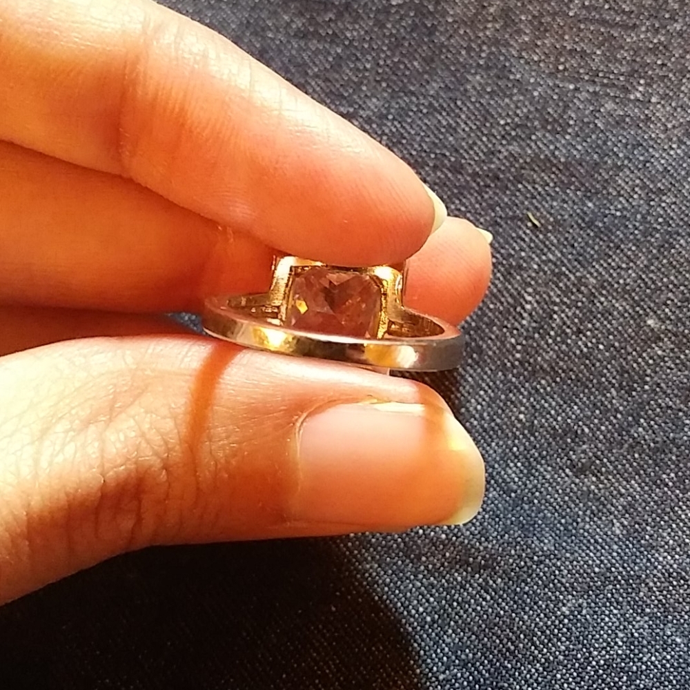 Ring - Picture 4 of 5